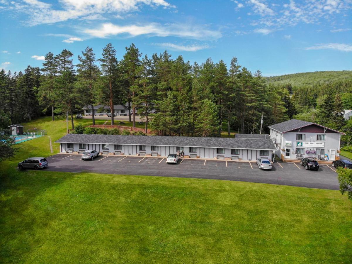 Fair Isle Motel & The Nest Whycocomagh Exterior photo
