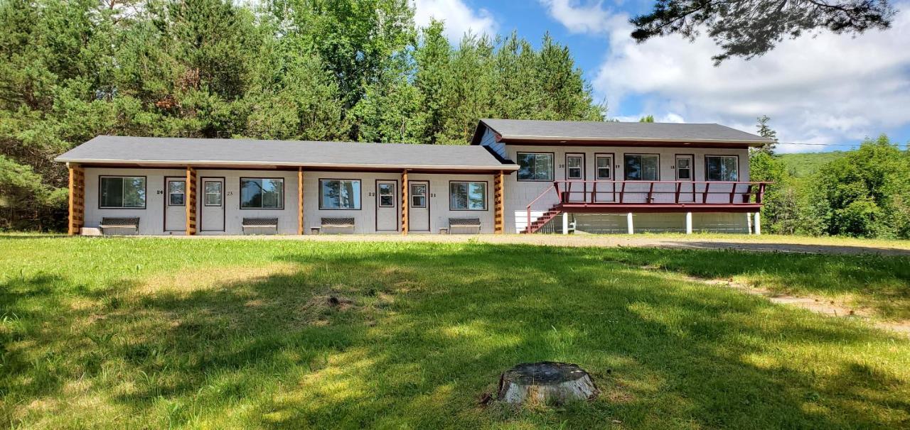 Fair Isle Motel & The Nest Whycocomagh Exterior photo